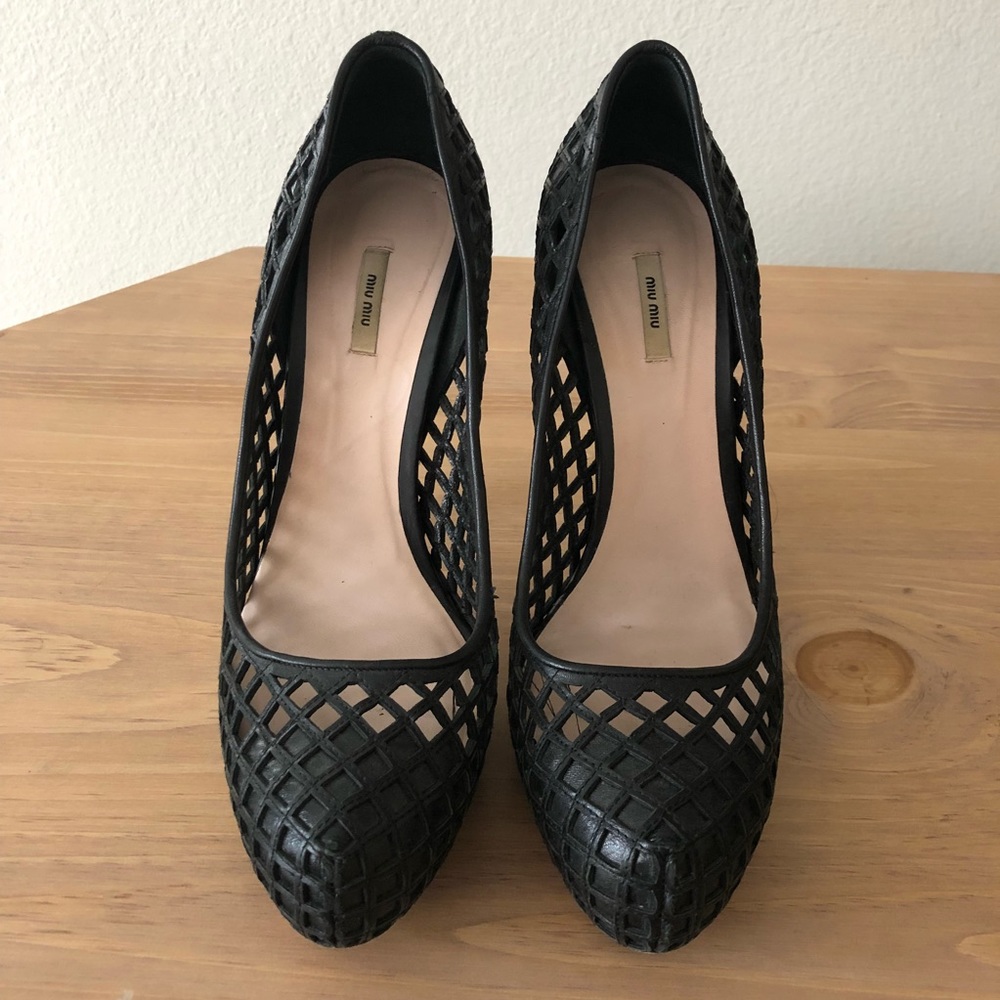 Miu Miu Leather Pumps Size 39.5